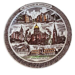 🏛️ Antique Vernon Kilns University of Notre Dame Collector’s Plate – RARE FIND